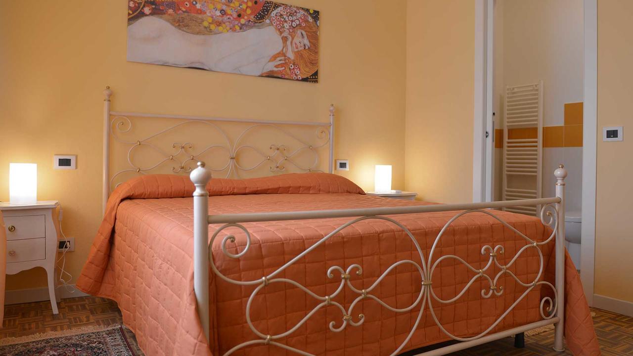Bed and Breakfast La Locanda Francigena Лукка Экстерьер фото